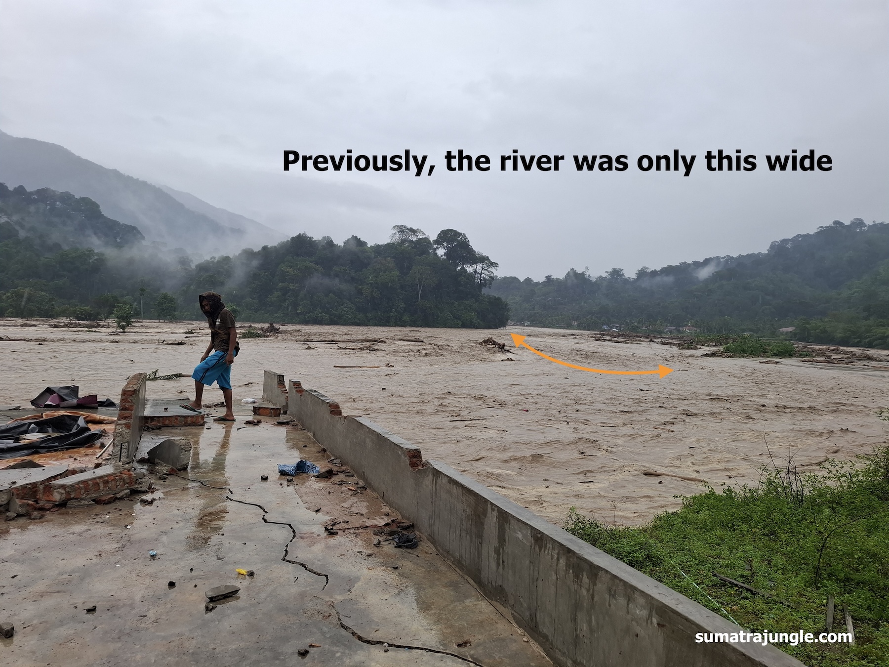 Many houses lost to the river which has become bigger than anyone has seen in living memory